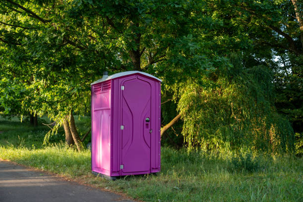 Best Best portable toilet rental  in Clifton Forge, VA